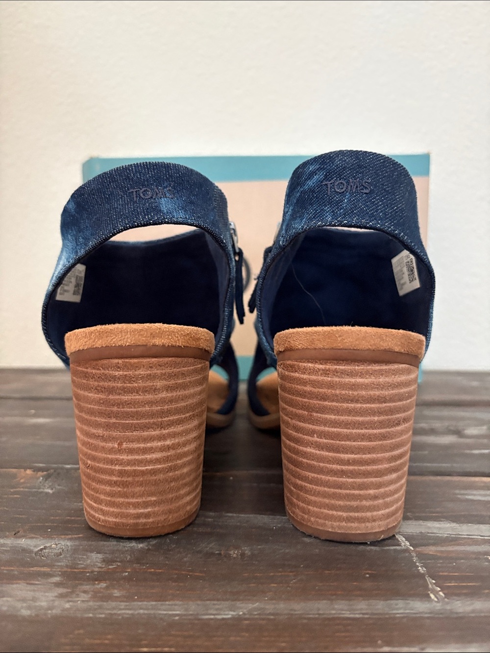 Tom’s Eliana Navy Suede/ washed denim block heel sandal - Picture 2 of 3